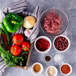 First, we need to prepare our ingredients. It is better to use low-fat ground beef.