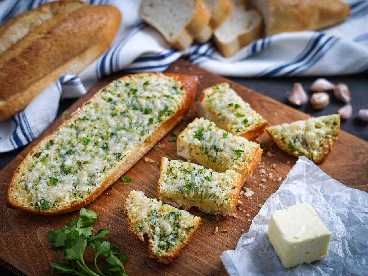 Buttery Garlic Bread with Parmesan Cheese