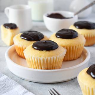 Boston Cream Pie Cupcakes Recipe 