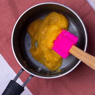 Heat the pan and add melted butter to the flour and combine them.