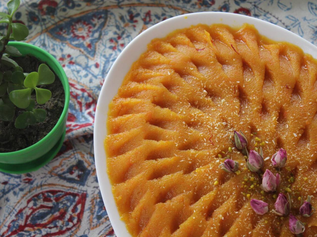 Halva Havij – Persian Carrot Halva with Rice Flour