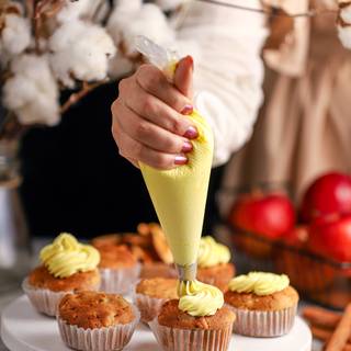 Apple and Cinnamon Cupcakes Recipe 