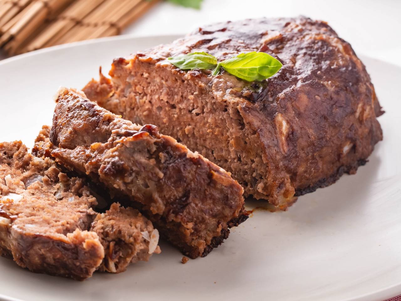 Easy Classic Meatloaf Recipe 