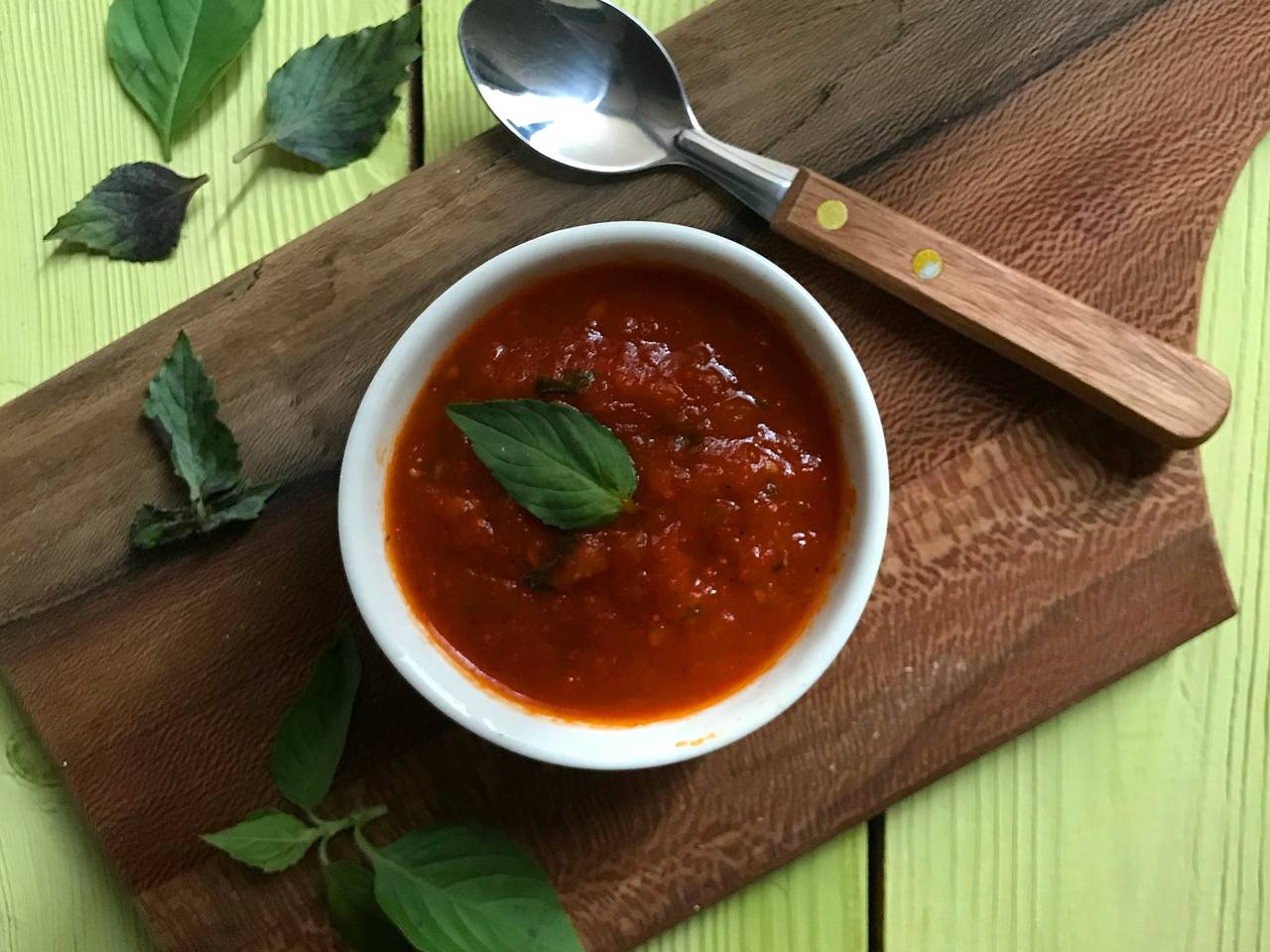 How To Make Tomato Sauce with Fresh Tomatoes