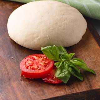 Easy and quick Italian pizza dough