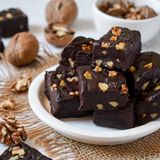 Easy chocolate walnut fudge