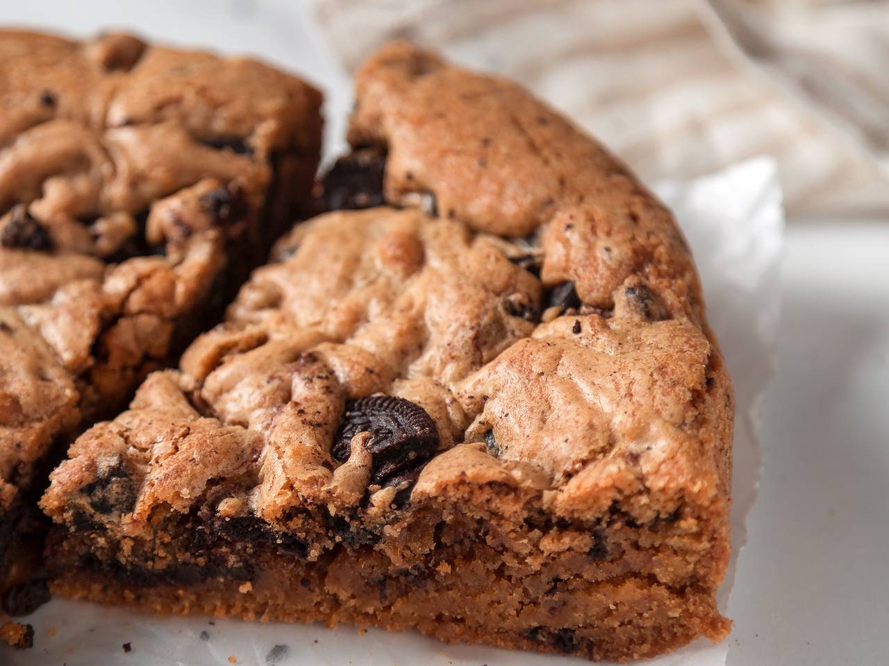 Delicious Homemade Oreo Cookie Bars