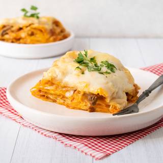 Cheesy Chicken & Mushroom Lasagna Recipe