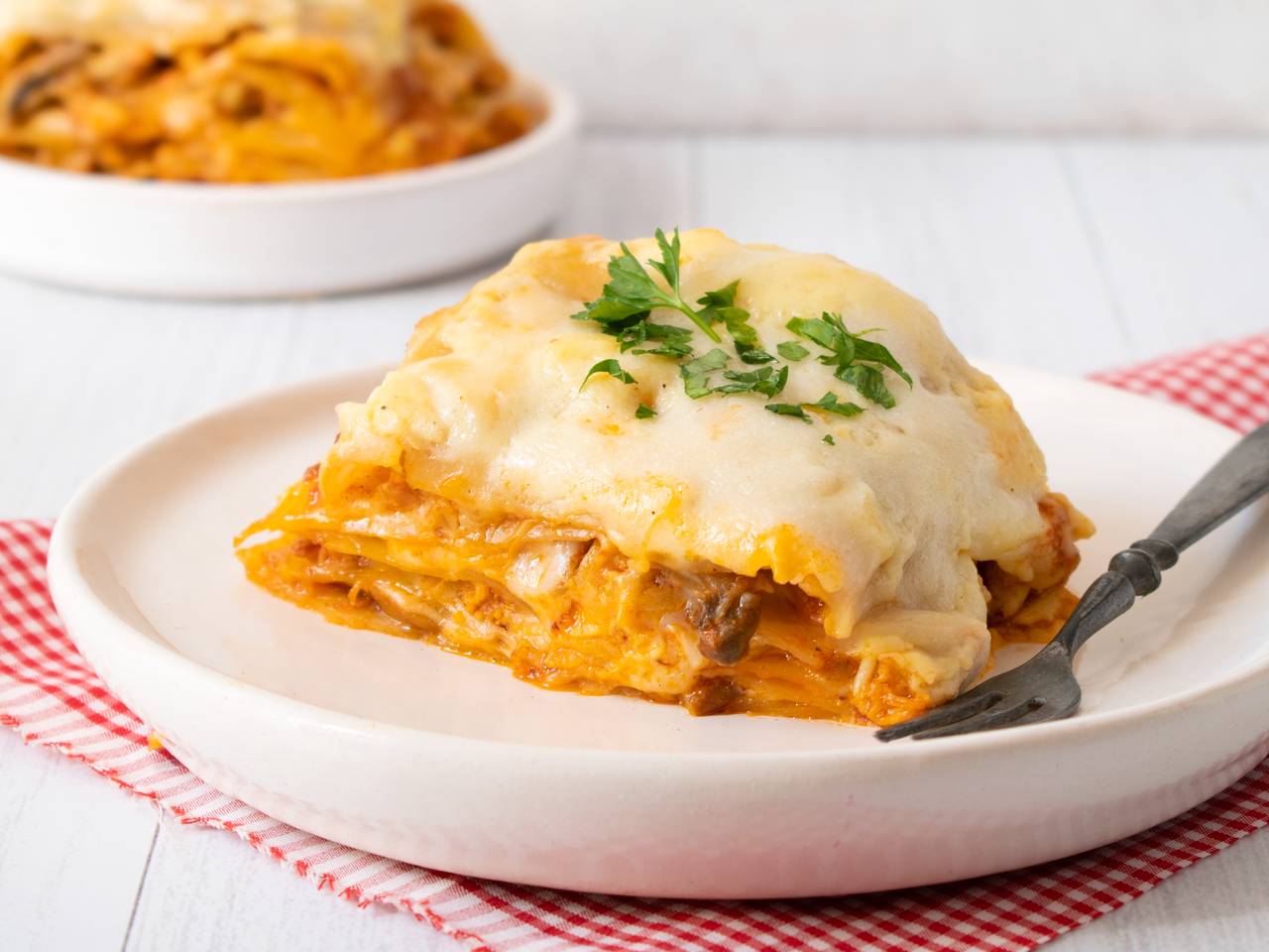 Cheesy Chicken & Mushroom Lasagna Recipe