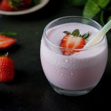 One Minute Strawberry Milkshake