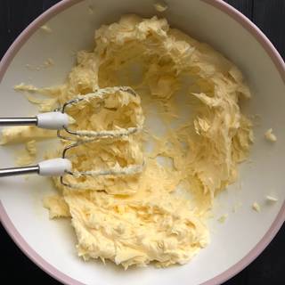 Beat the butter for about 5 minute with a mixer.